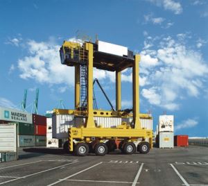 Kontenitur jaqsmu l-trasportatur tal-lastiku tat-Tyre Port irfigħ Gantry Crane